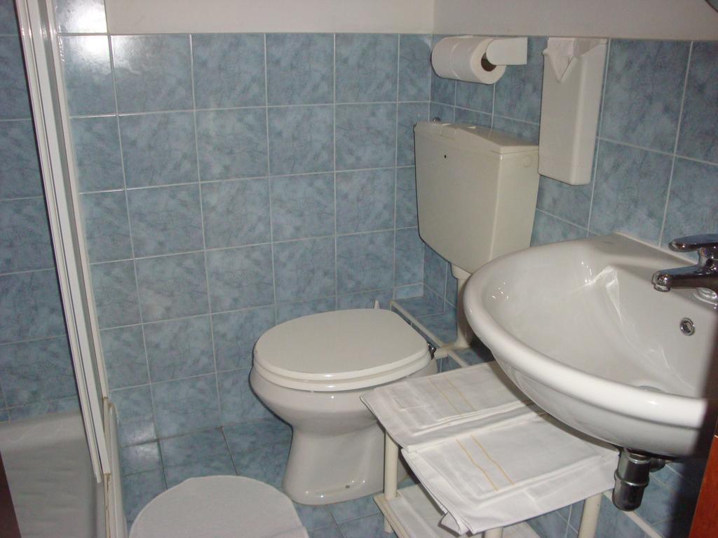 Twin Room,414921771:JPEG