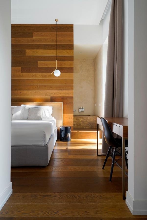 Extra Large Studio with Kitchen and Terrace,1162064214:JPEG