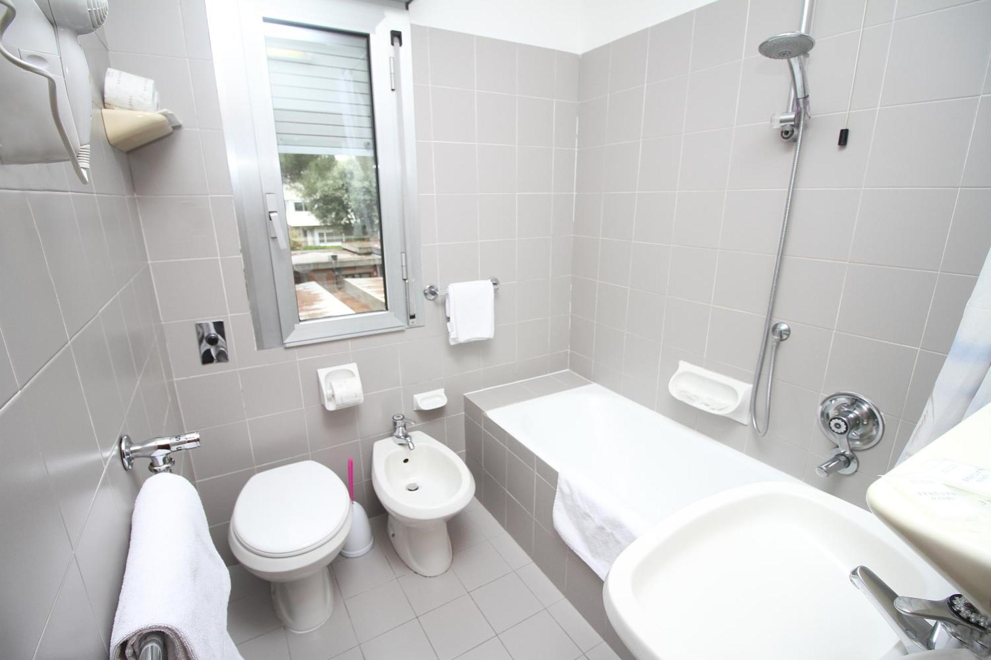 Double Room,1274590204:JPEG