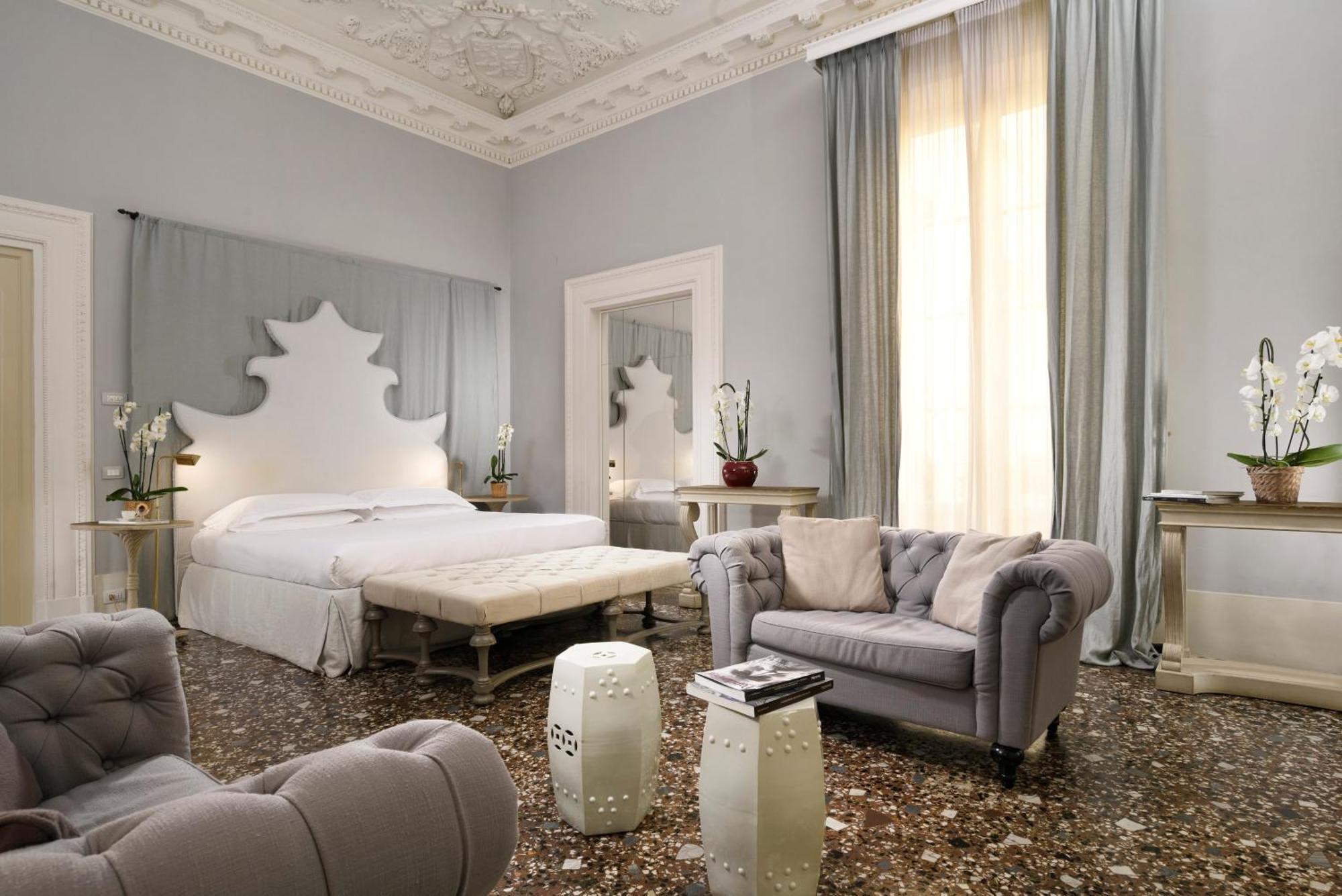 Junior Suite with Hot Tub,1209409990:JPEG