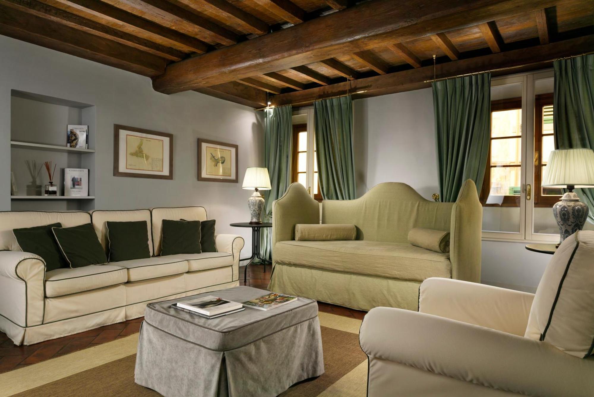 Luxury One-Bedroom Apartment,1209410449:JPEG