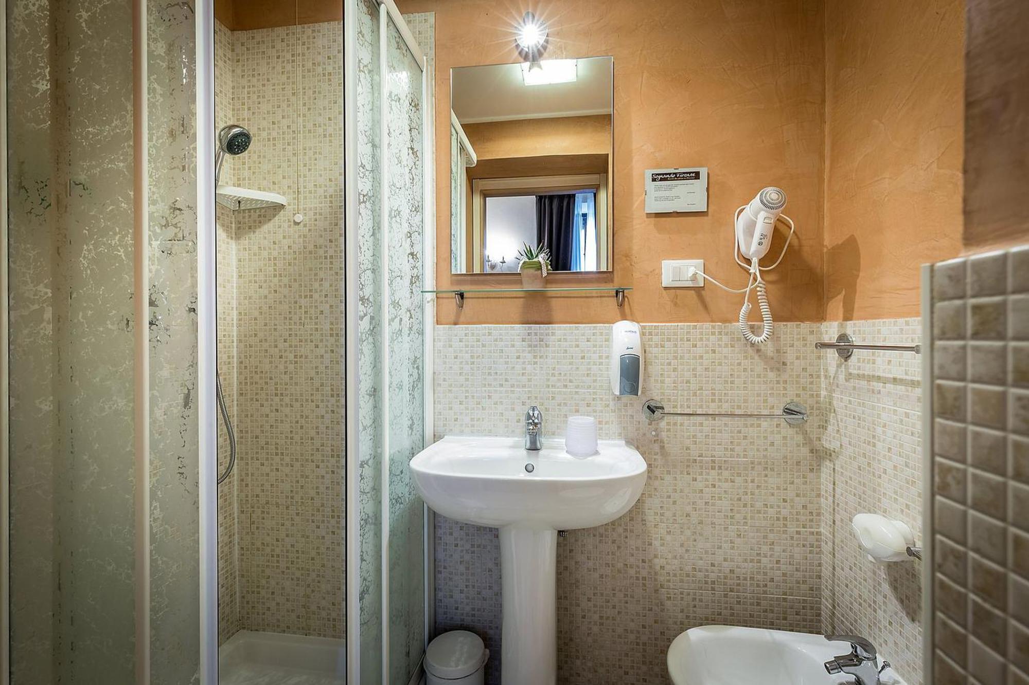 Double or Twin Room,1215904576:JPEG