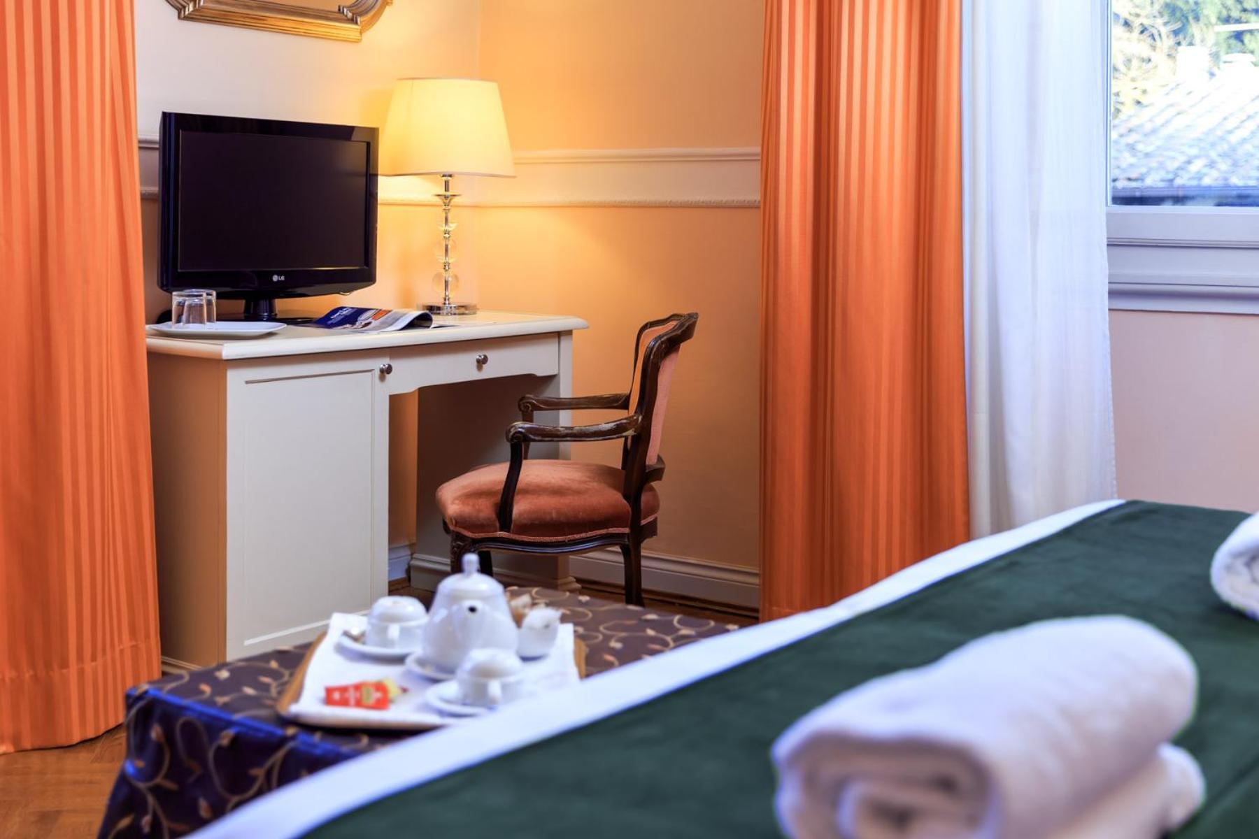 Comfort Double or Twin Room