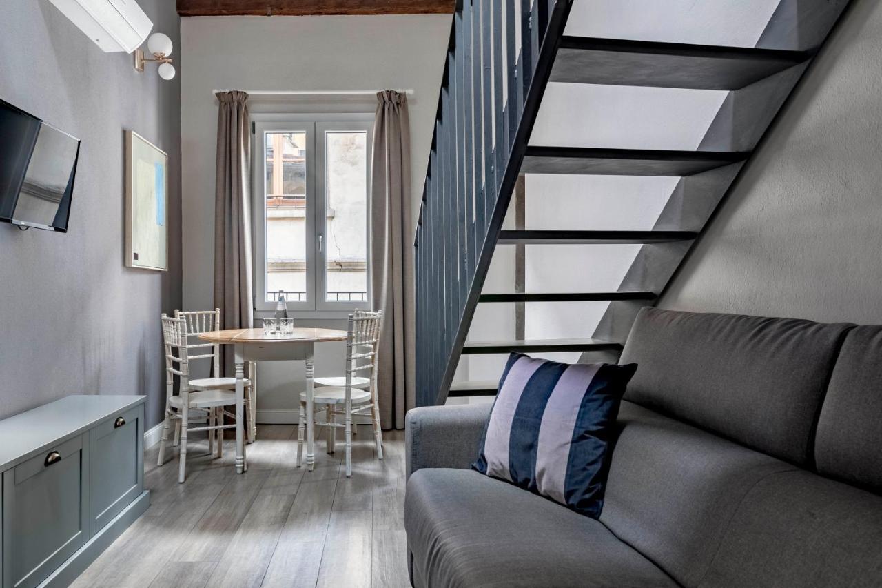Large 1 Bedroom Apartment with Sofa Bed - Duplex