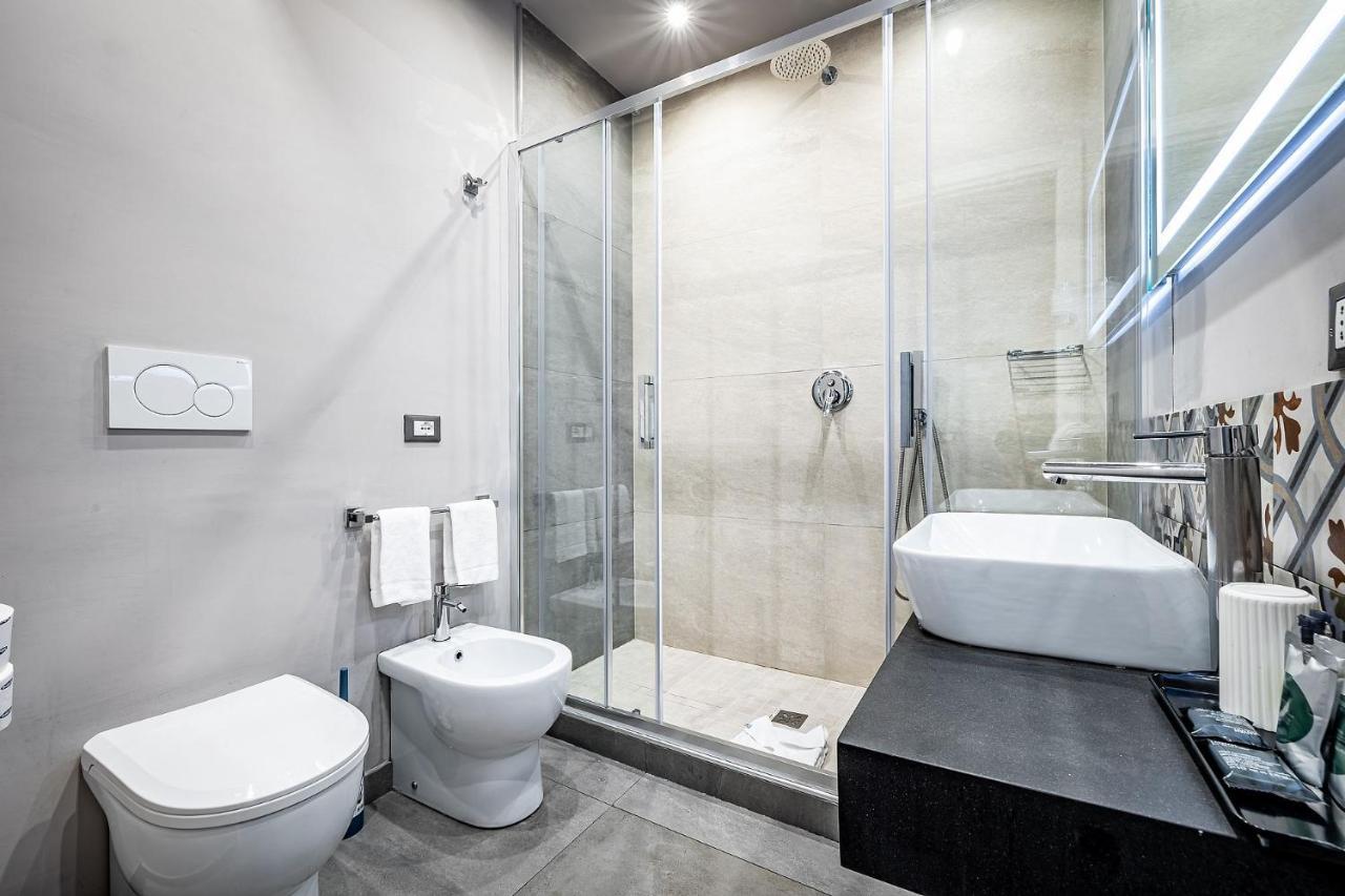 Superior King Room,1387836083:JPEG