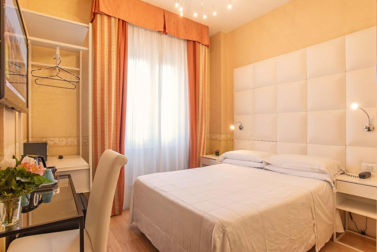 Small Double Room,1498546732:JPEG