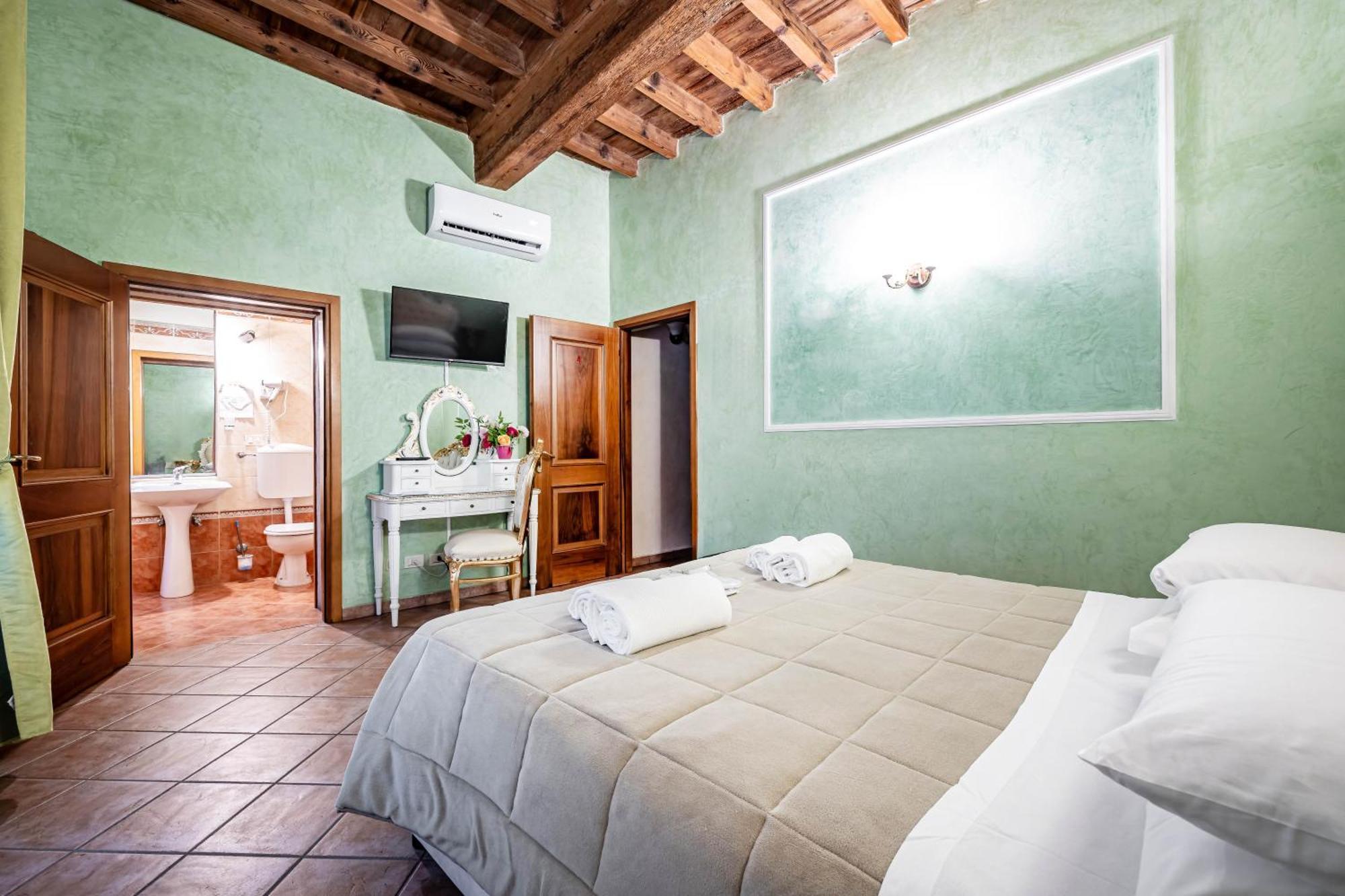 Quadruple Room,1500142573:JPEG