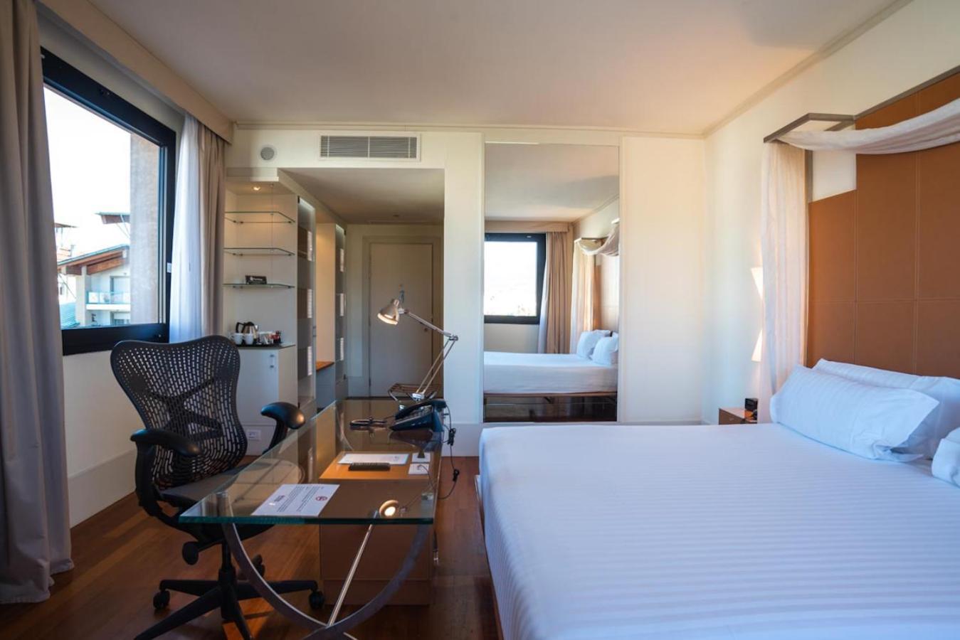 Deluxe King Room,1549042513:JPEG