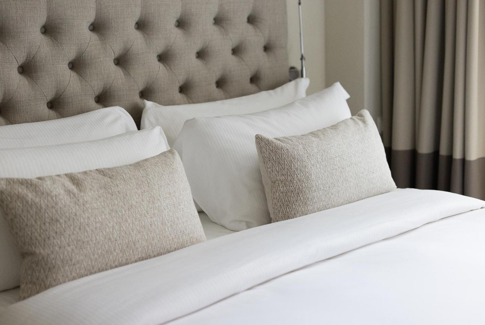 Queen Double Room