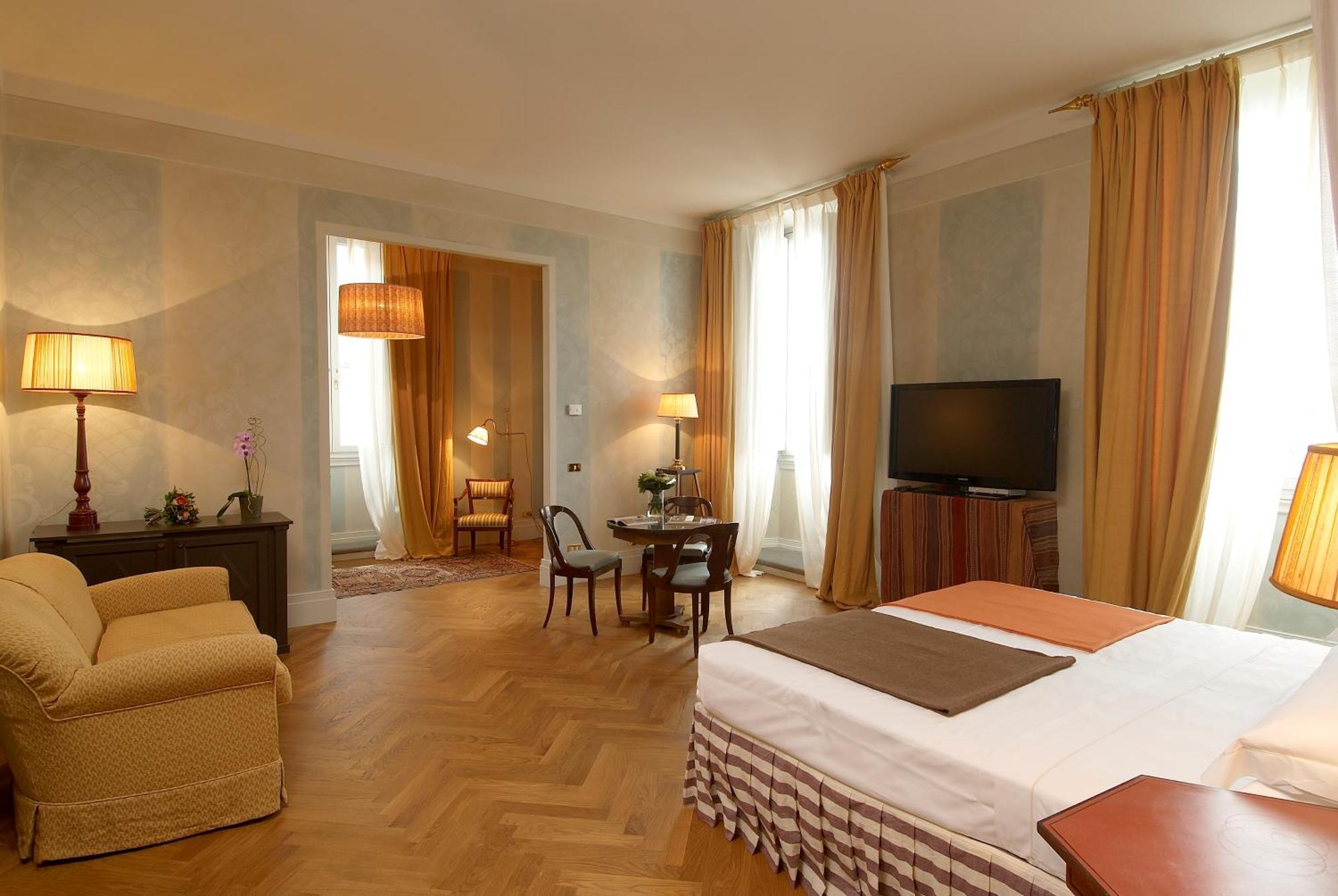 Deluxe Double or Twin Room Spa Bath