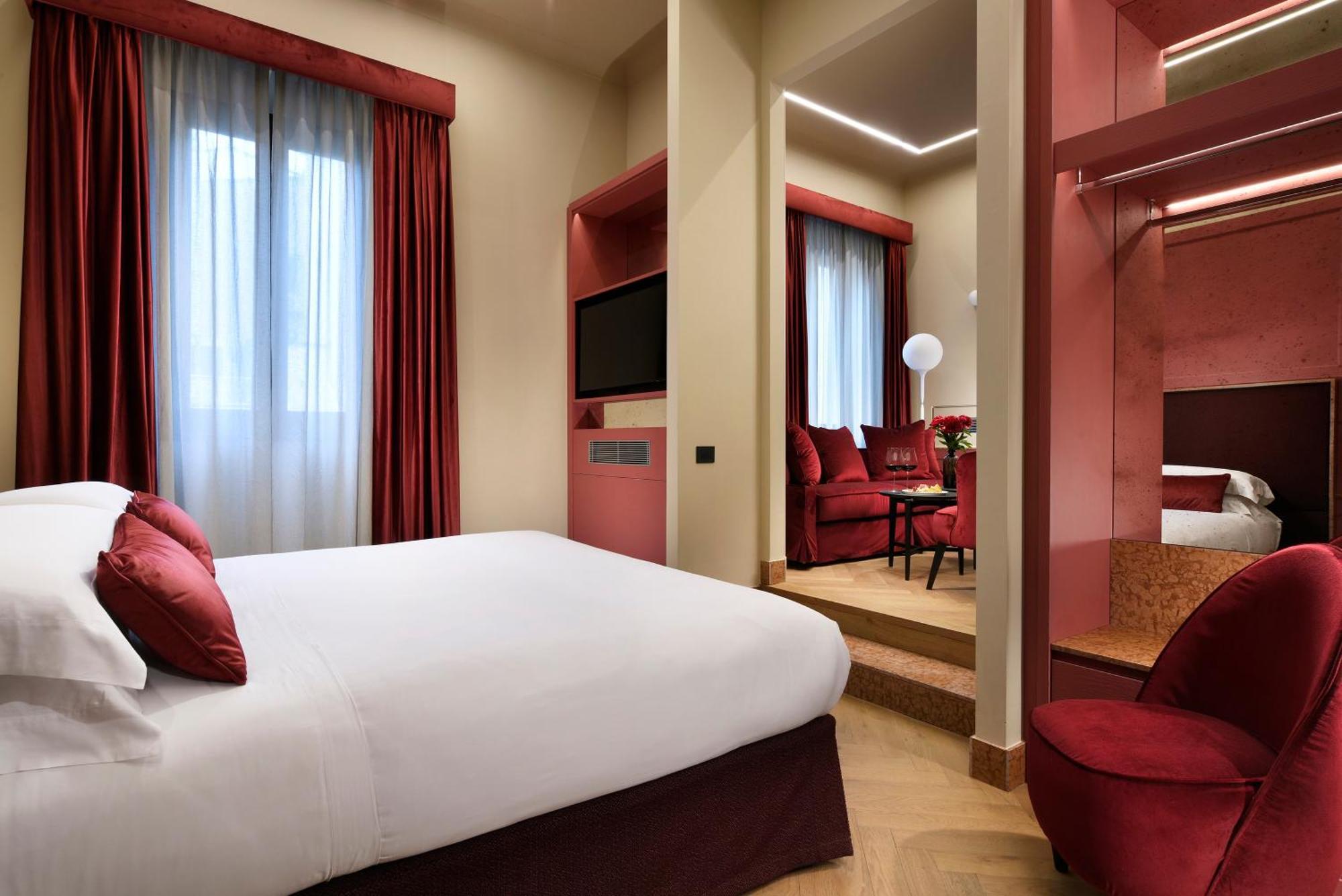 Deluxe Suite with Spa Bath,1595401156:JPEG