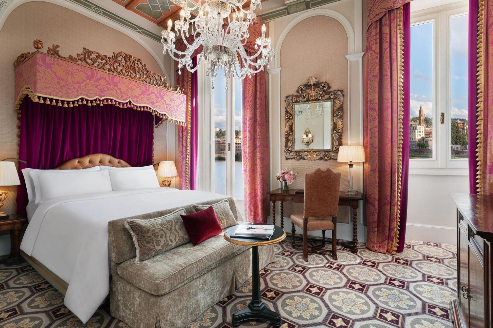 Arno River Deluxe, Guest room, One King,1609308715:JPEG