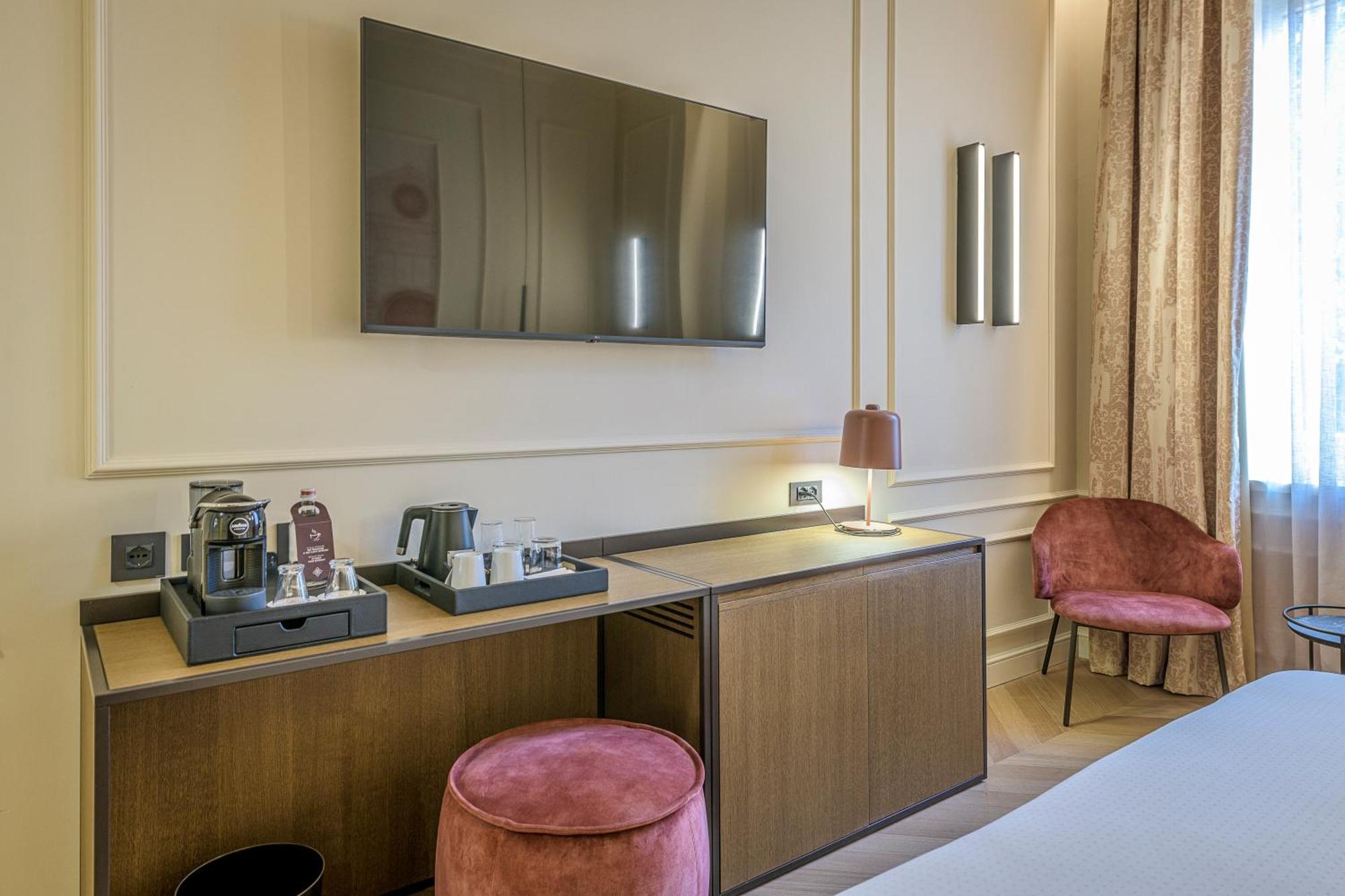 Double or Twin Room with View