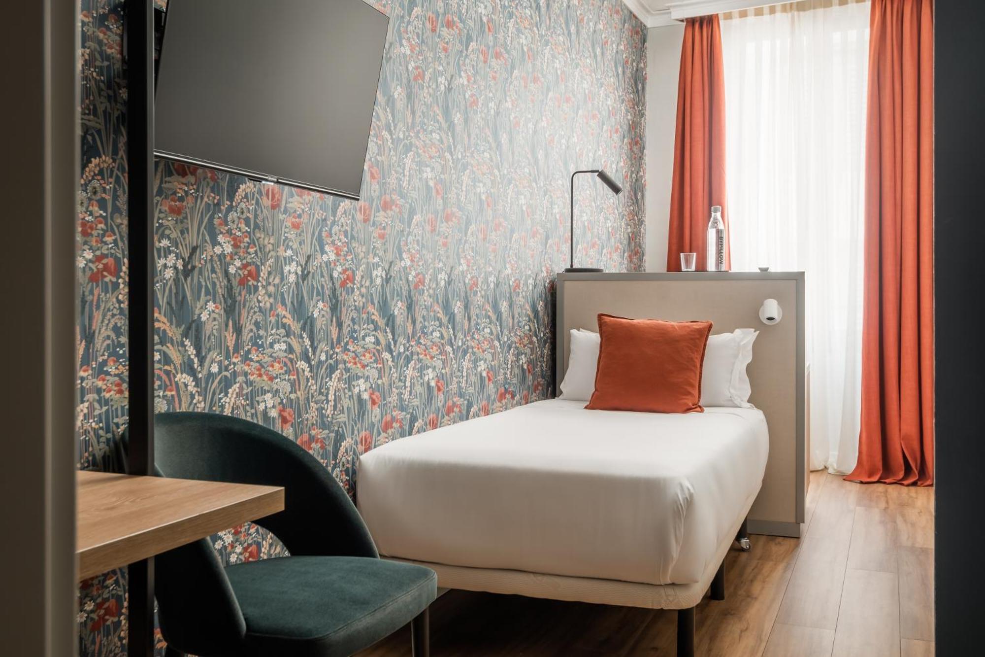Single Room,1633679232:JPEG