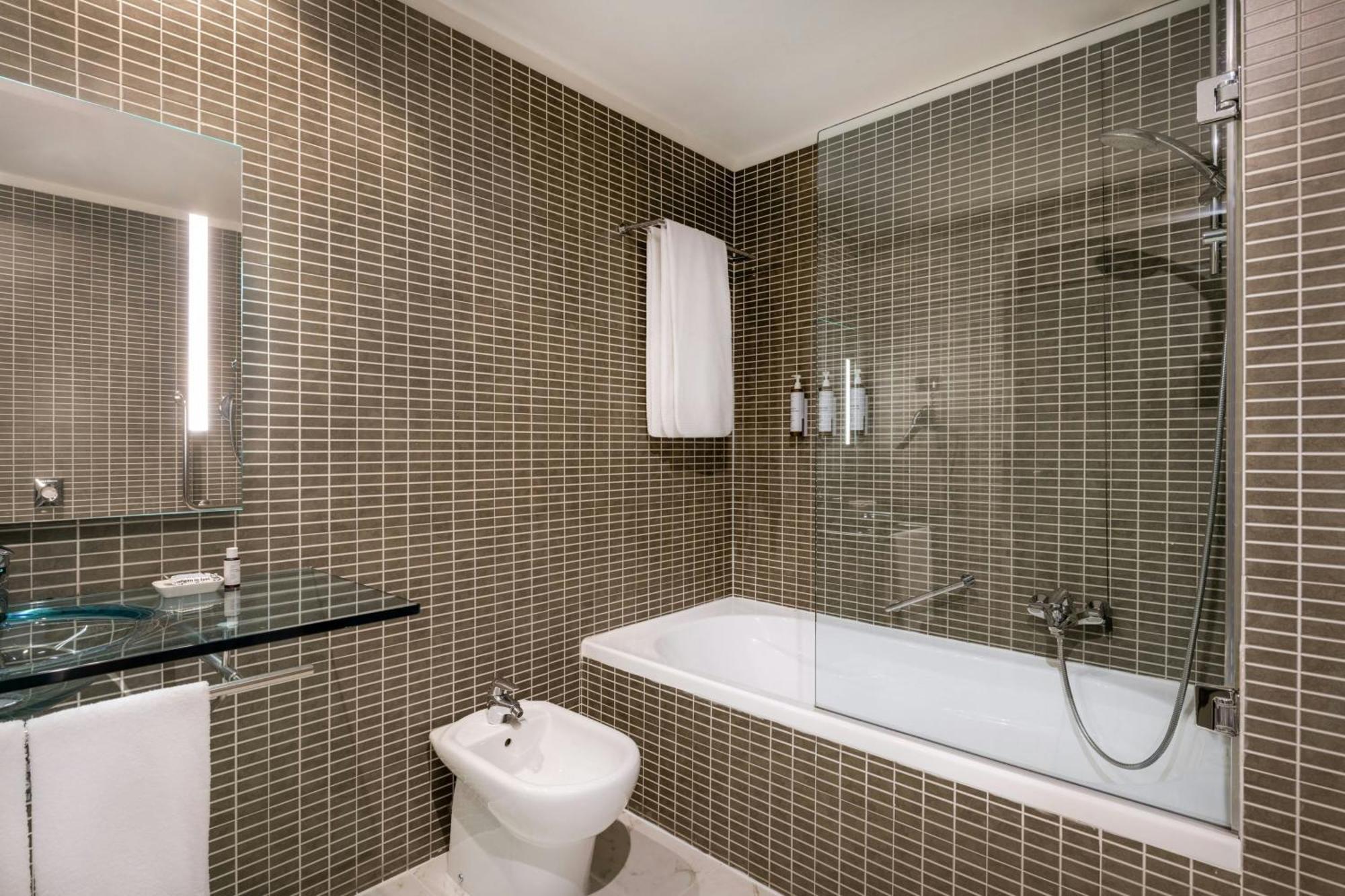Superior Twin Room Guest room 2 Twin or Single Beds