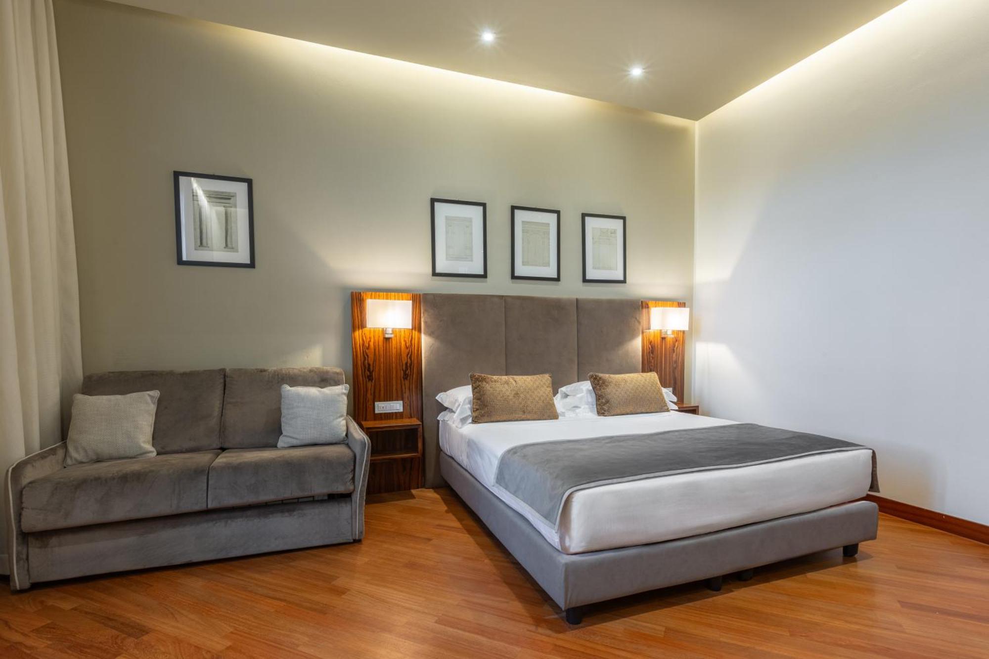 Deluxe Family Room