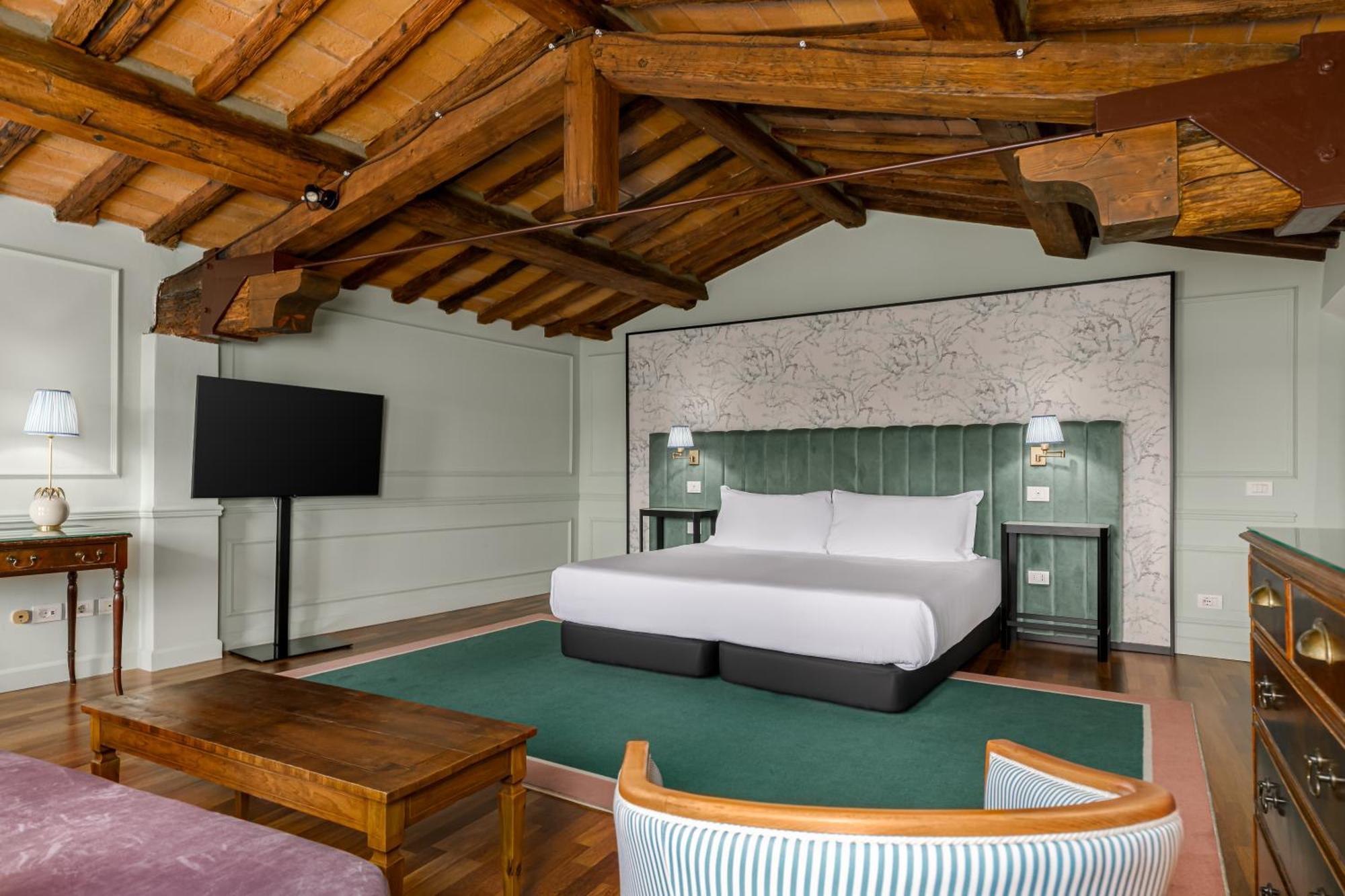 Junior Suite,1709705197:JPEG