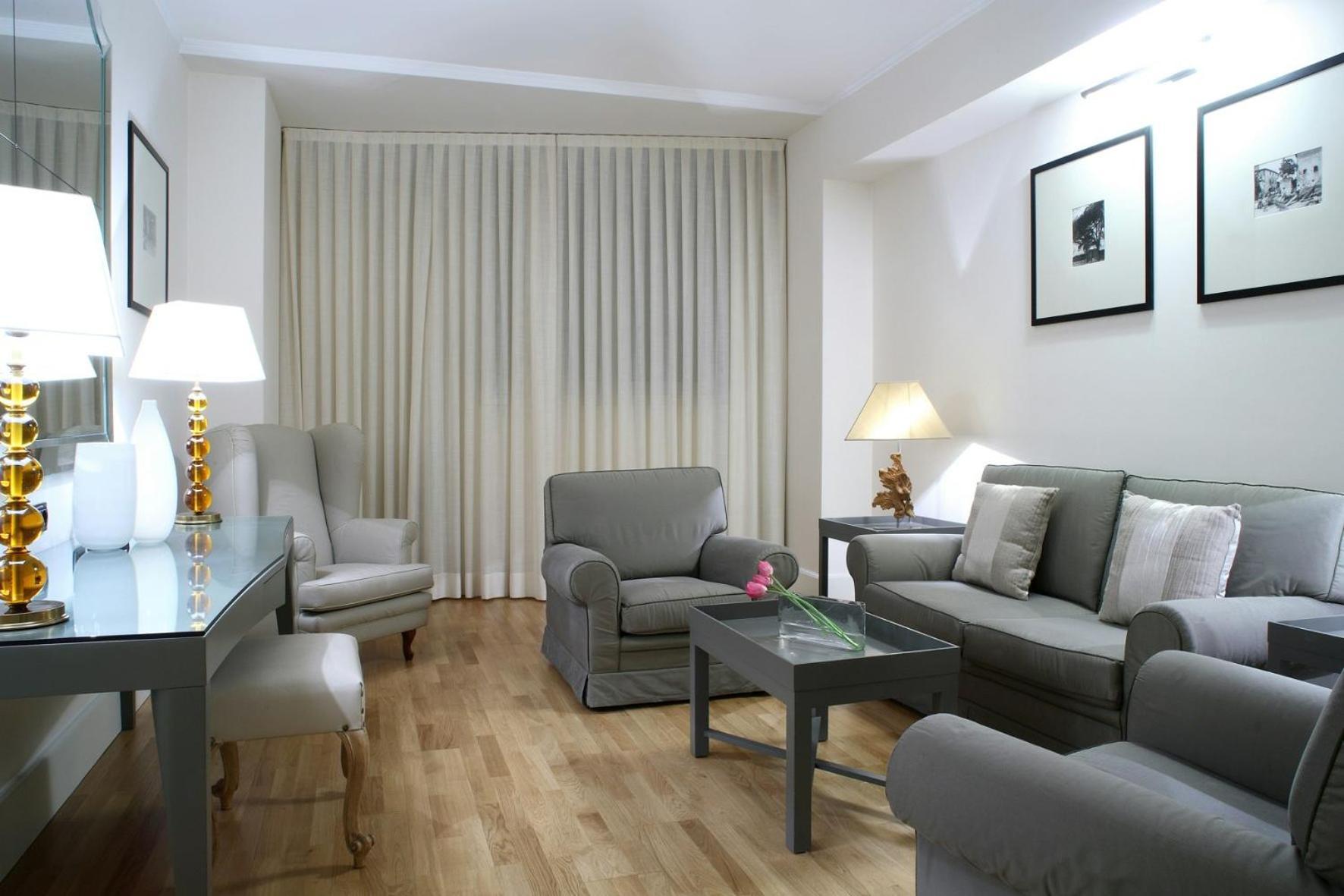 Suite,1729994210:JPEG