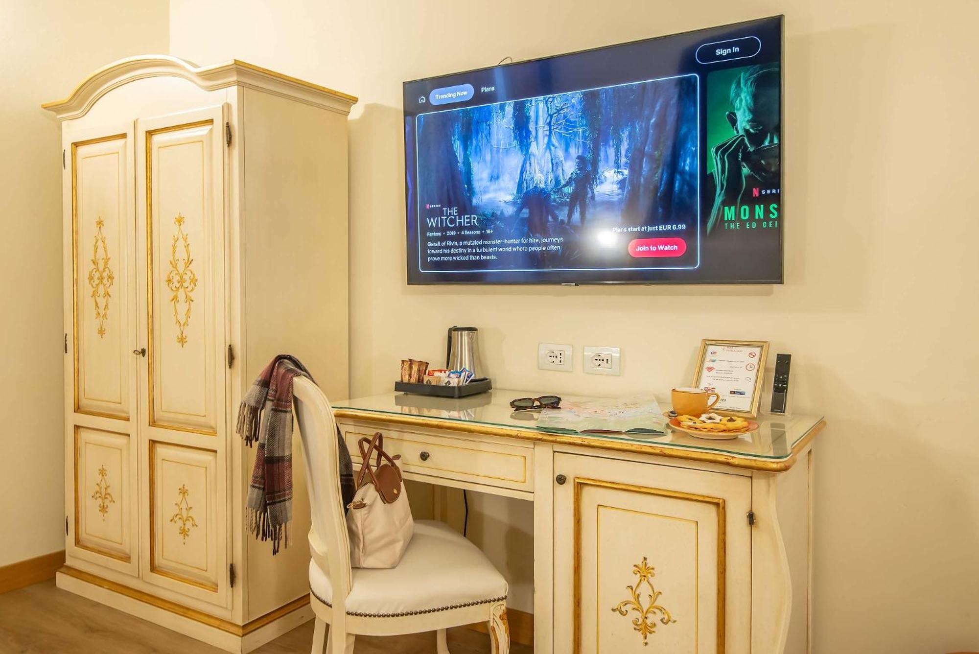 Triple Room
