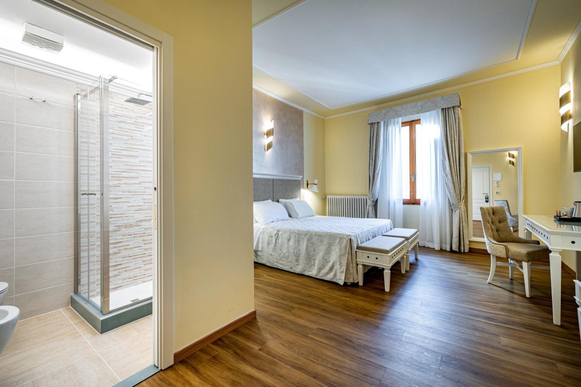 Deluxe Double or Twin Room River View