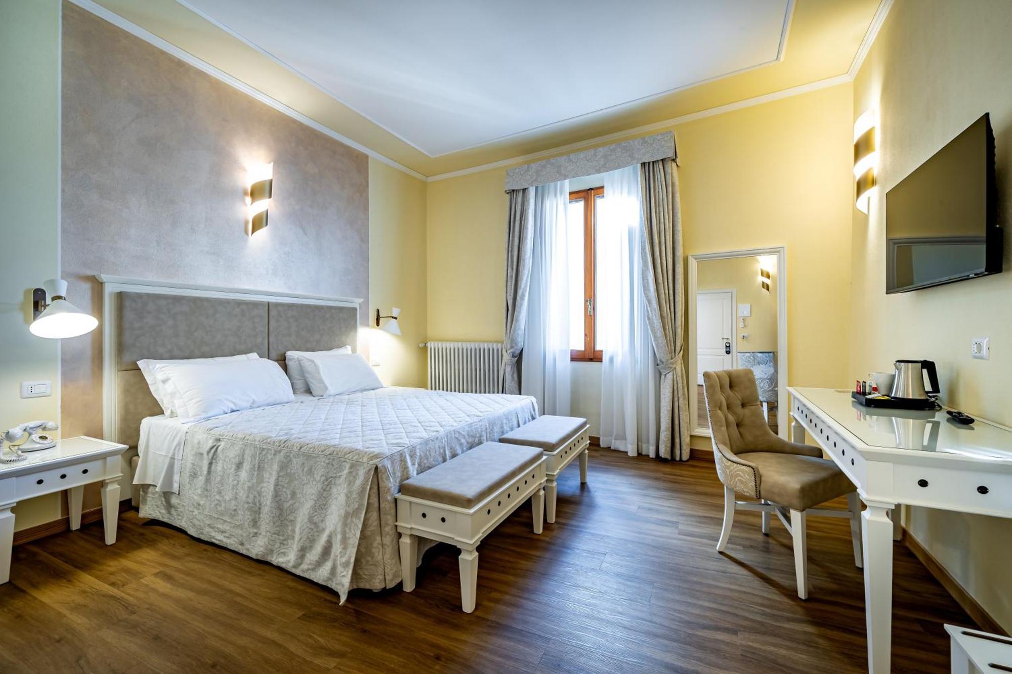 Deluxe Double or Twin Room River View