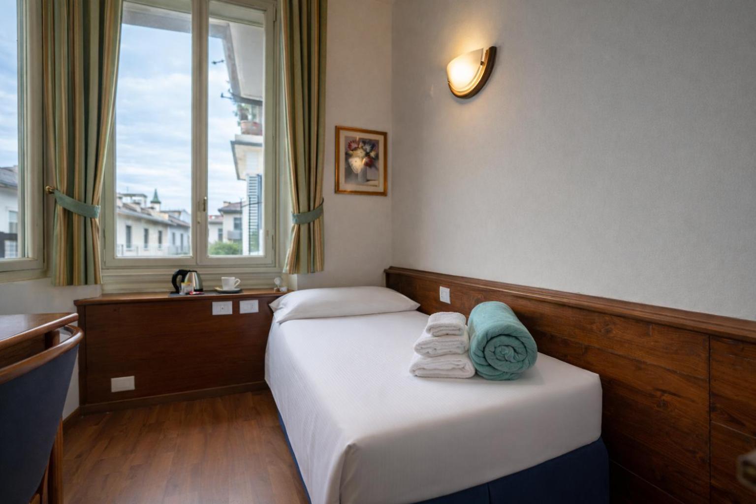 Small Single Room,1756502115:JPEG