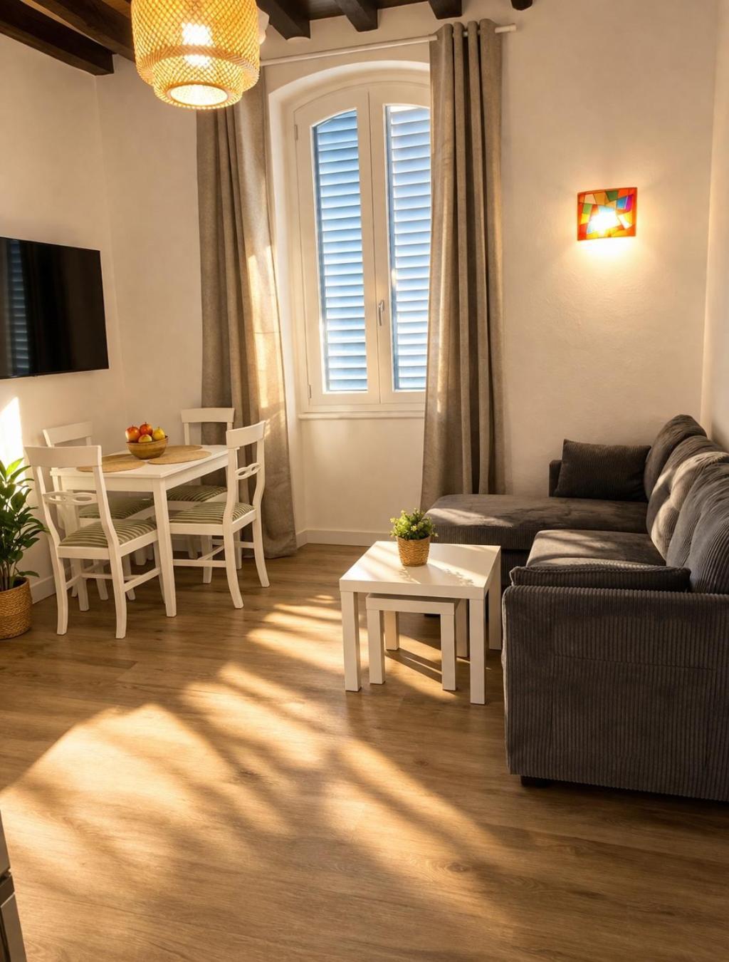 Studio Apartment One Double Bed
