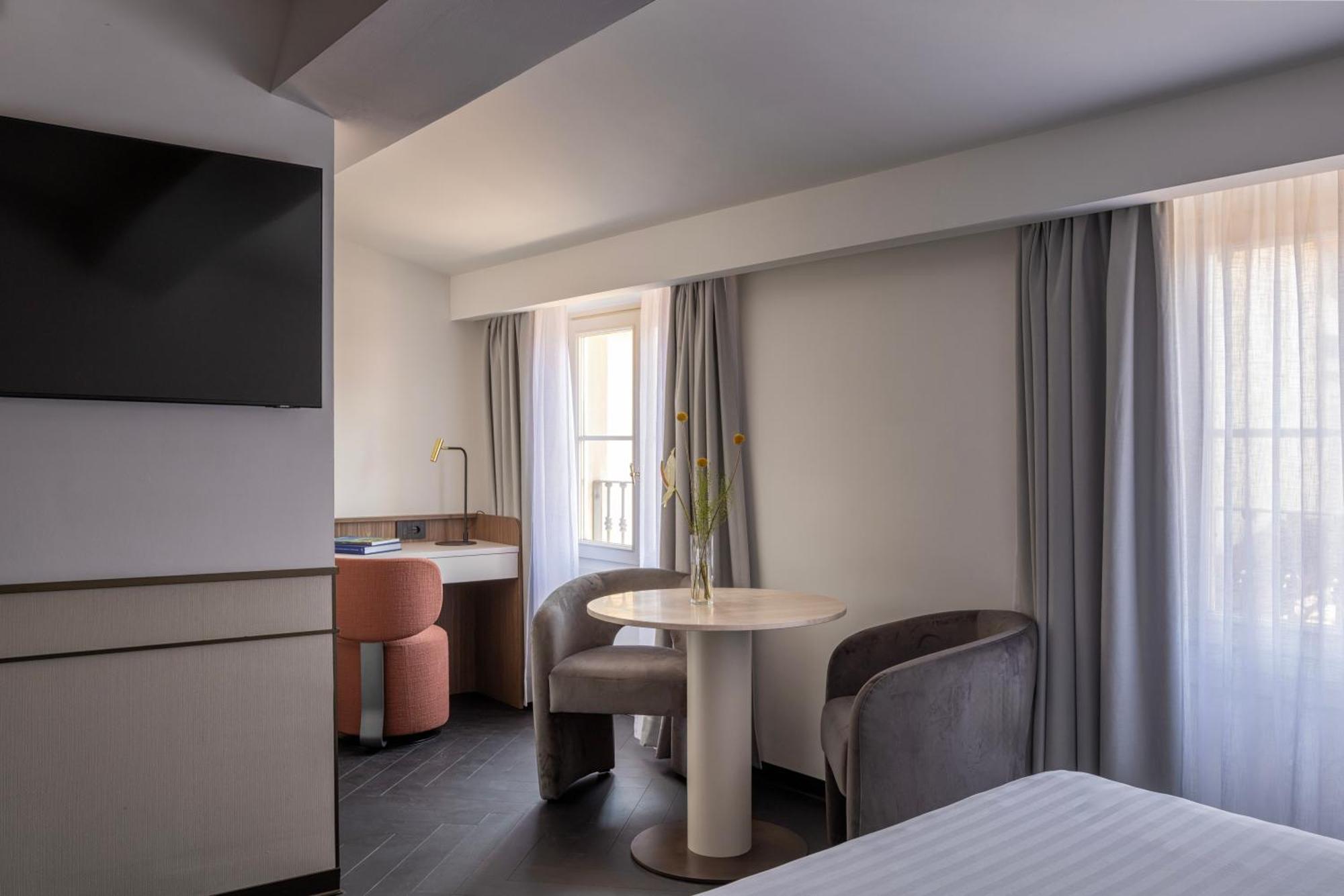 Grand Deluxe Double Room