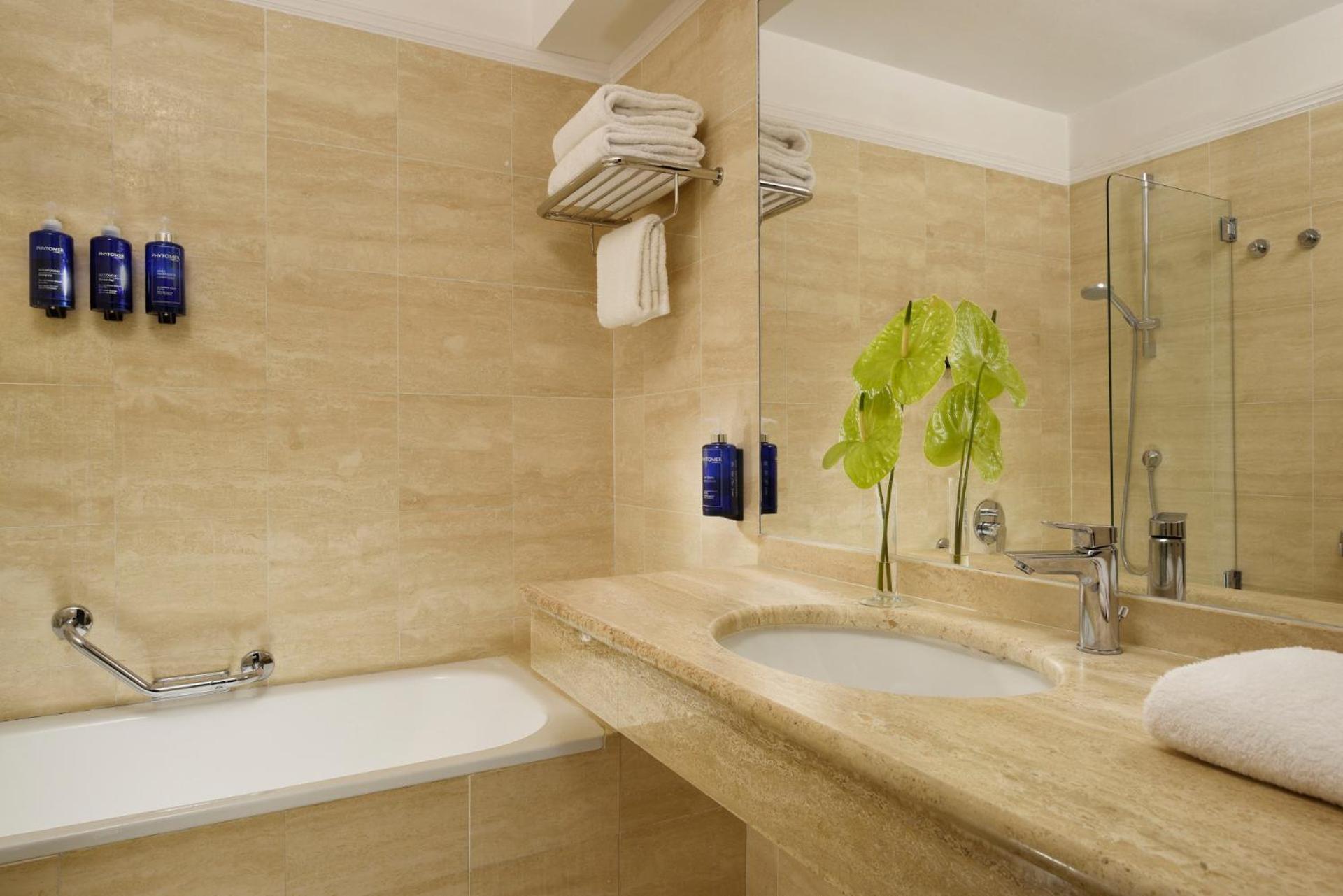 Prestige Double or Twin Room Cathedral View