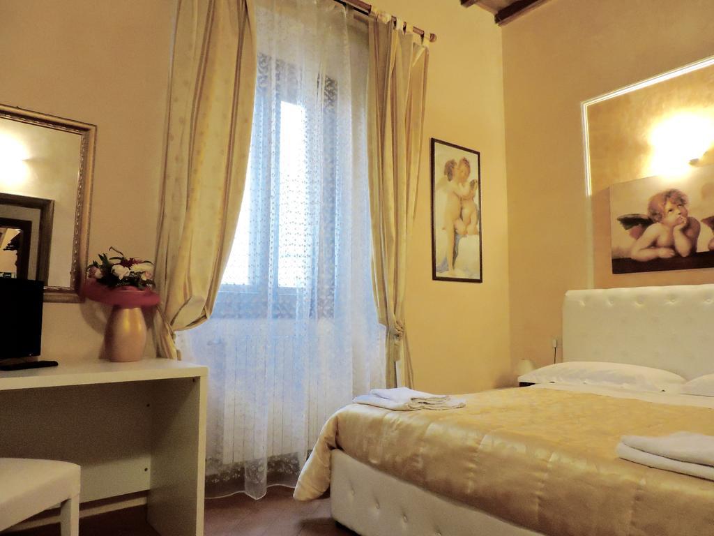 Double Room with Private External Bathroom,190876225:JPEG