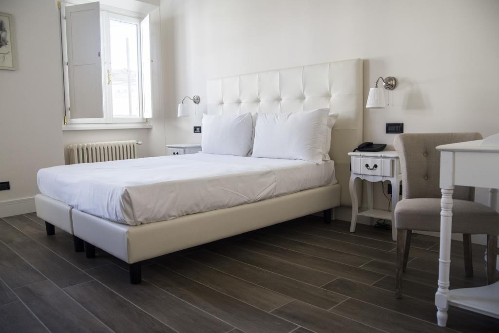 Deluxe Quadruple Room,699351081:JPEG