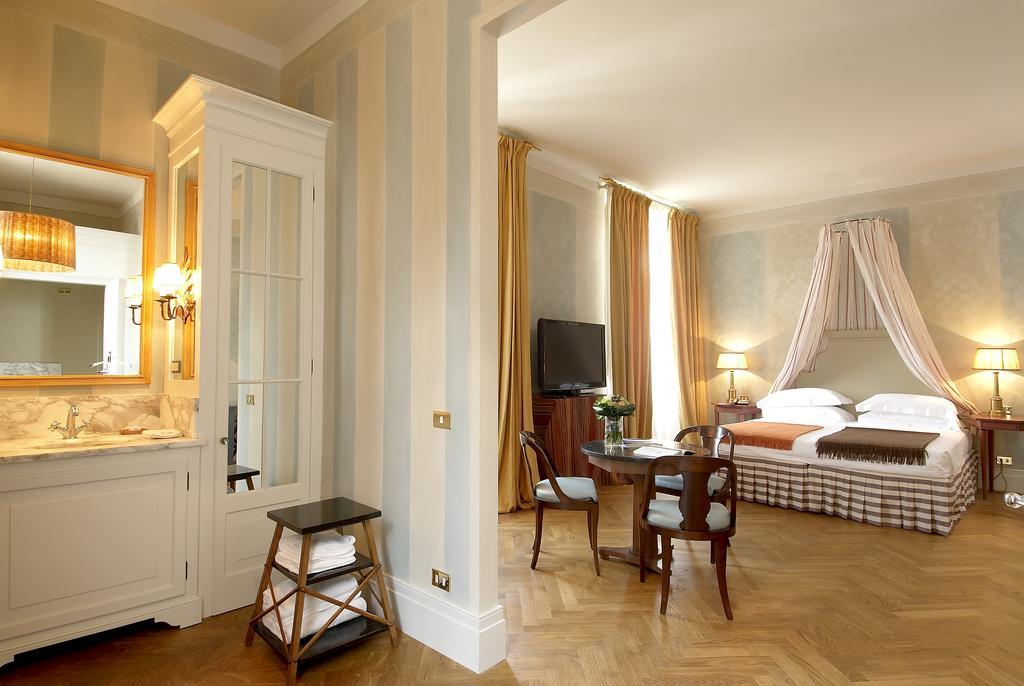 Deluxe Double or Twin Room Spa Bath