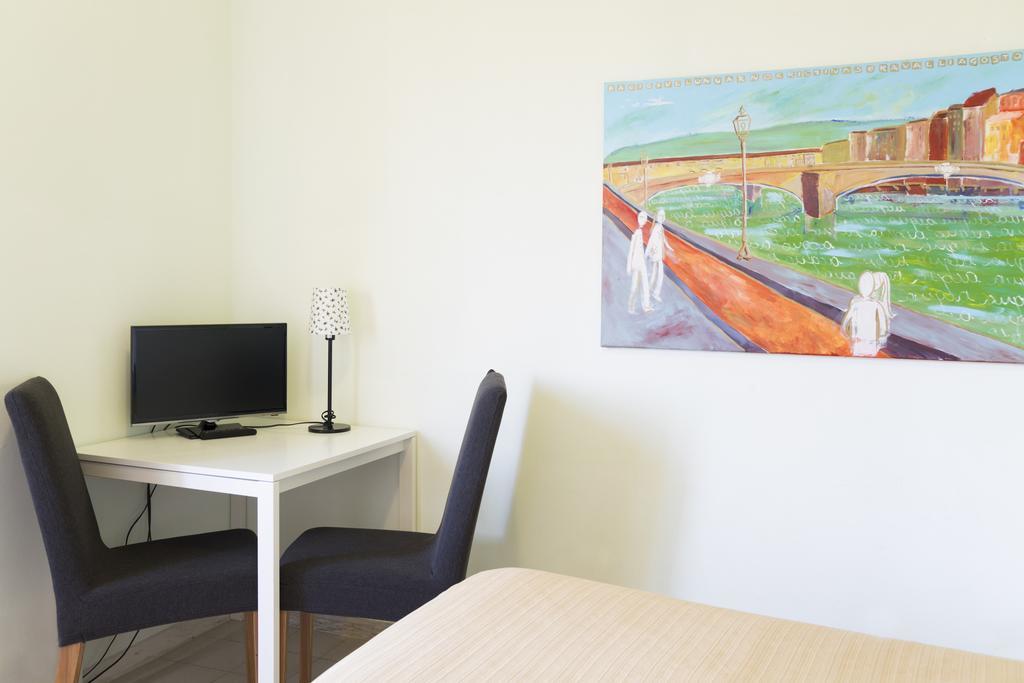 Single Room,257841285:JPEG