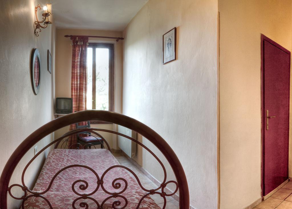 Single Room,1215922705:JPEG
