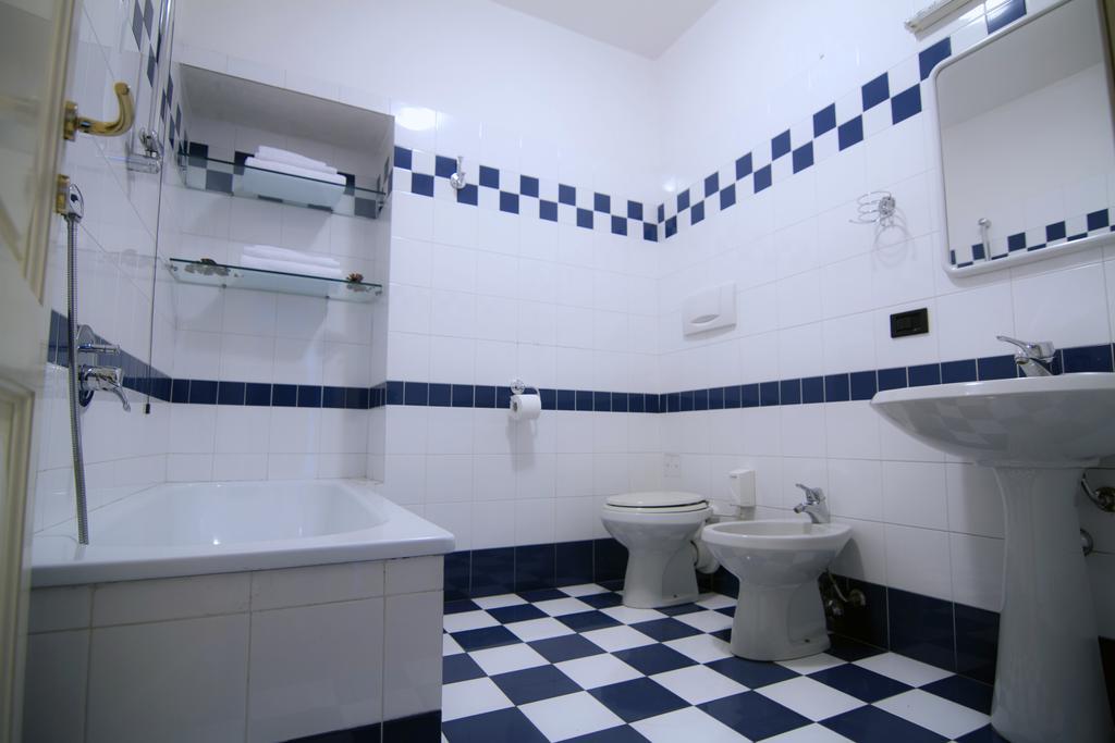 Double Room with Shared Toilet