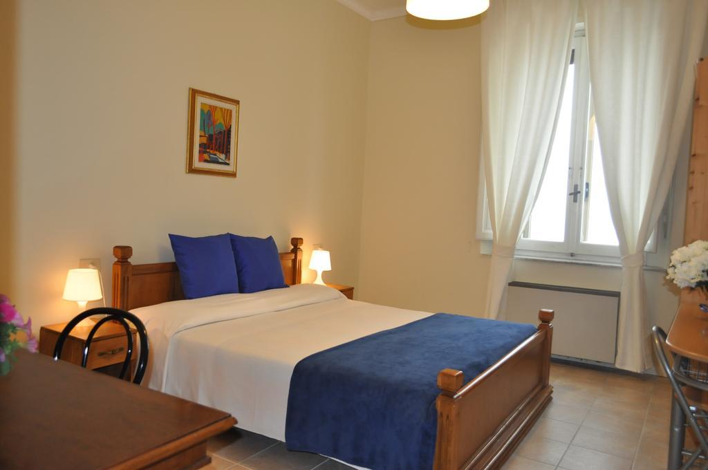 Double Room,398280165:JPEG