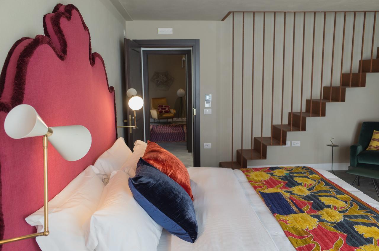 Family Room with Patio,608889236:JPEG