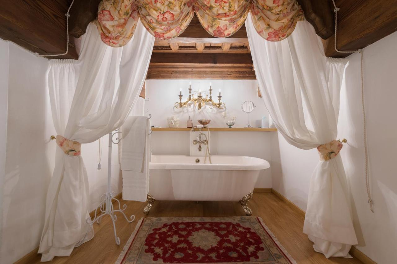 Luxury Suite