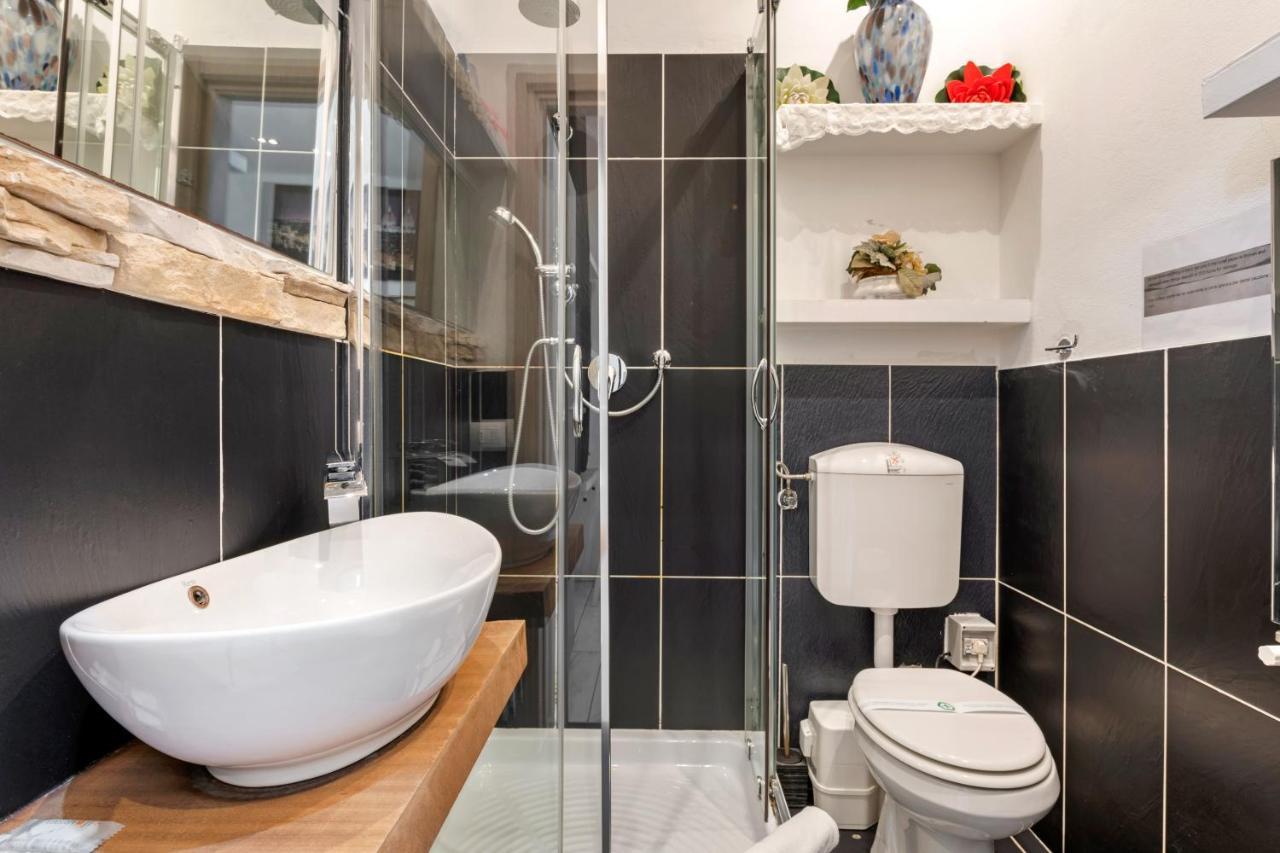 Single Room with Private Bathroom