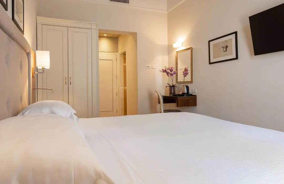 Hotel Embassy-1