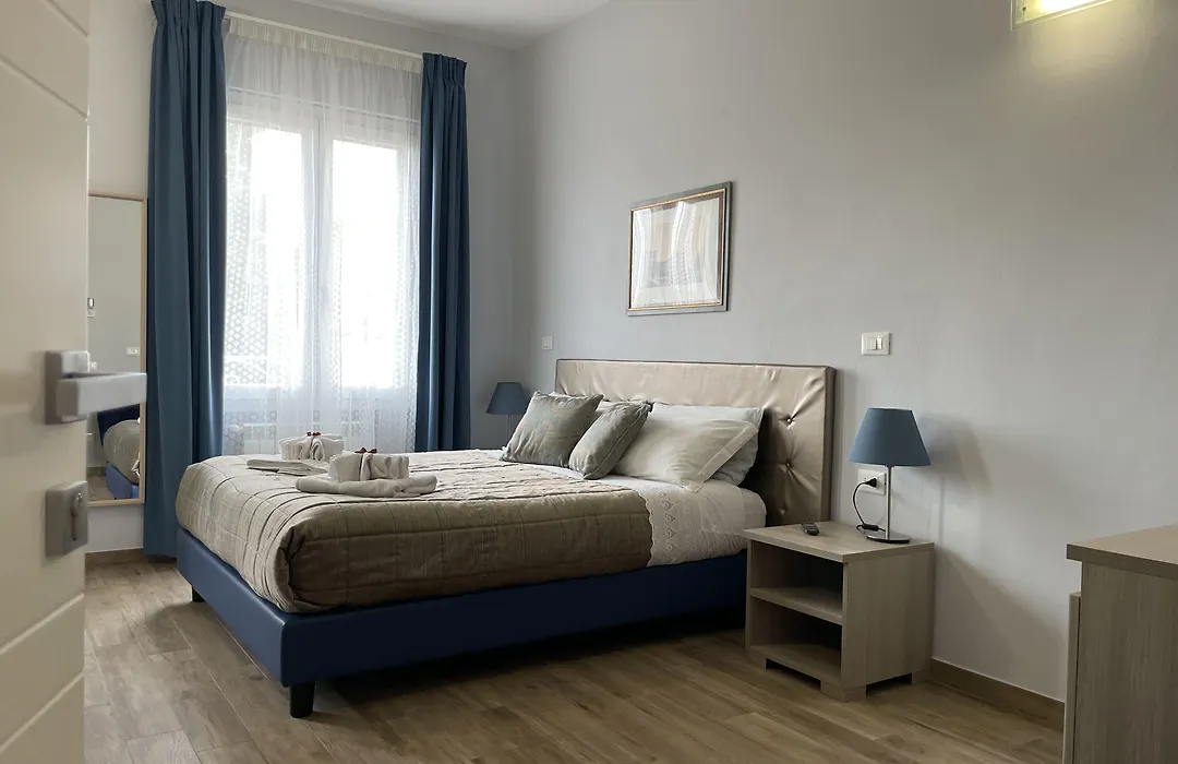 Porta Alla Croce Guest House-1