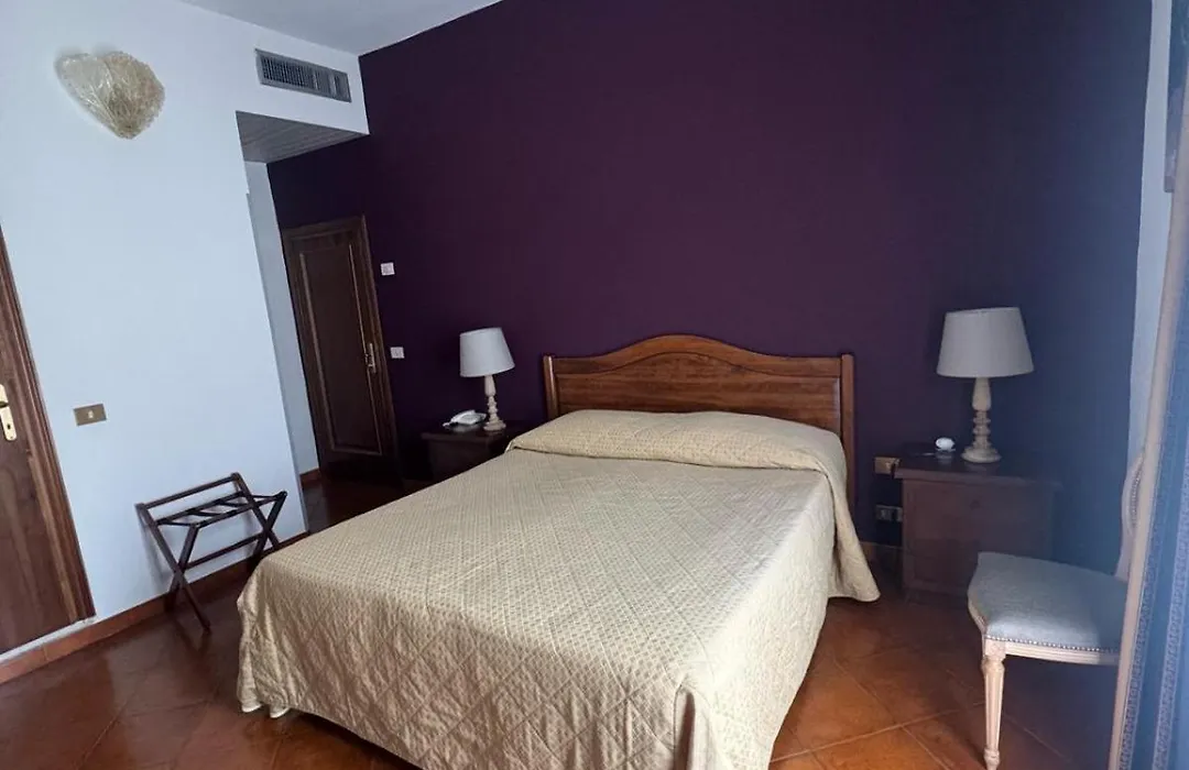 Hotel Bologna-1
