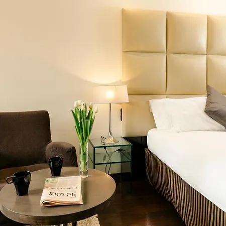 Cosmopolitan Hotel-2