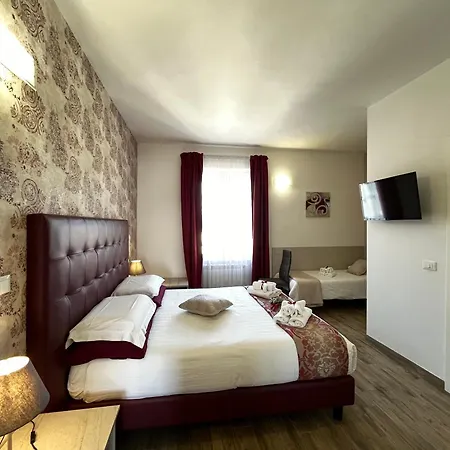 Porta Alla Croce Guest House-2
