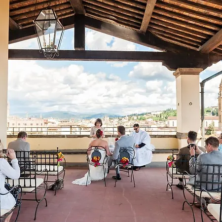 Palazzo Magnani Feroni, All Suite - Residenza D'Epoca-3