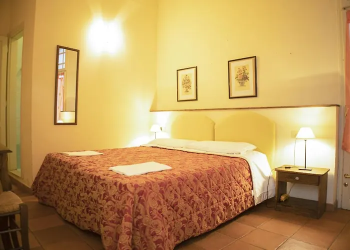 Ferdinando II De' Medici Hotel Florence