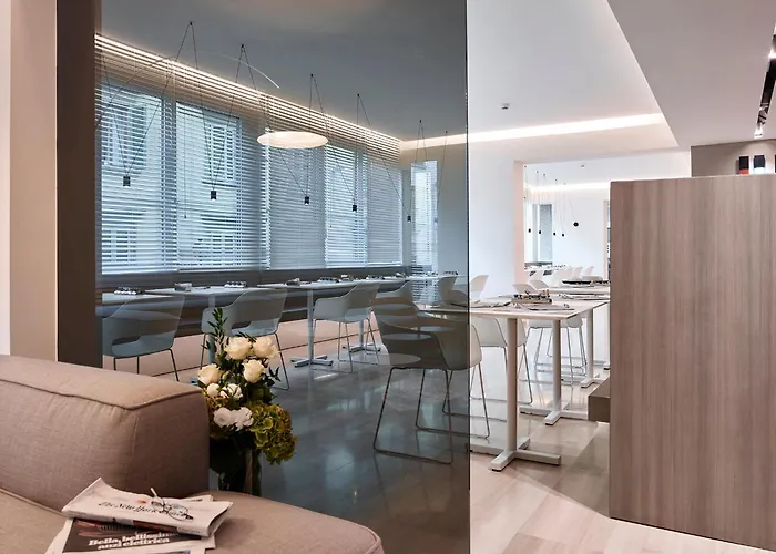 Hotel Glance In Florence