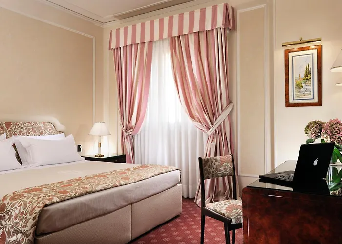 Hotel De La Ville Florence