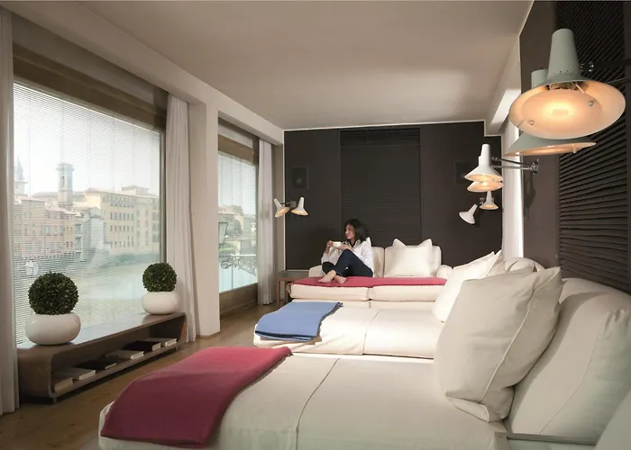 Hotel Continentale - Lungarno Collection Florence