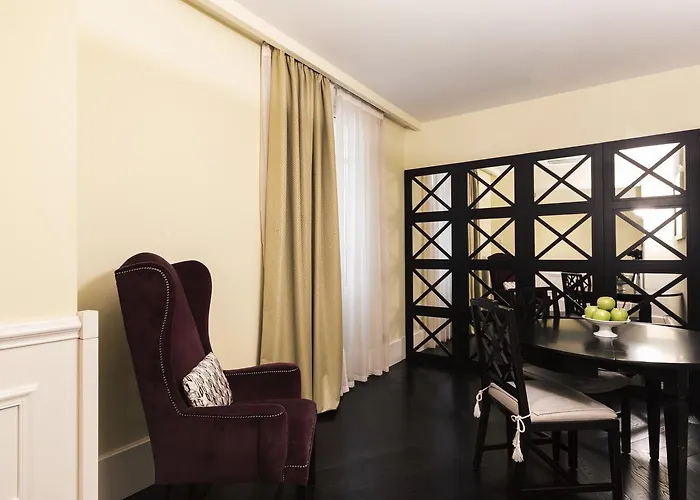 Cavalieri Palace Luxury Residences Florence